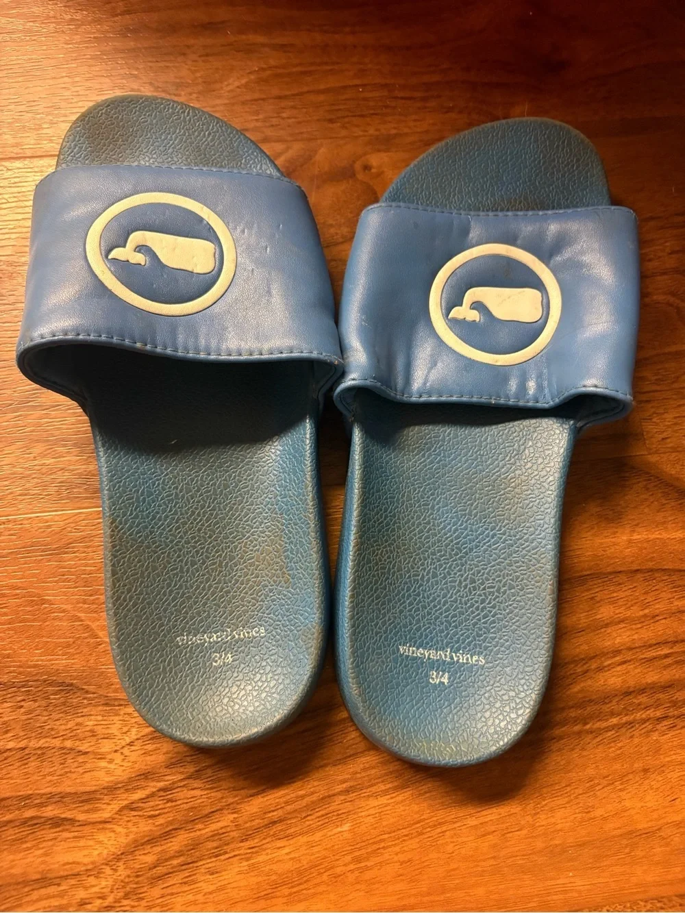 Vineyard Vines Boys Whale Dot Pool Slides Blue Size 3/4